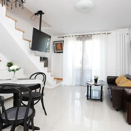 Gorgeous 2 Bedroom Duplex In City Center * Bucharest