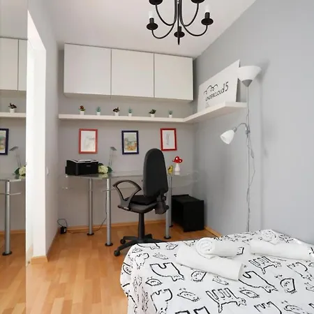 Apartment Gorgeous 2 Bedroom Duplex In City Center